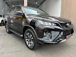 TOYOTA Hilux SW4 2.8 4P 4X4 TURBO DIESEL