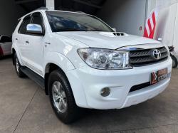 TOYOTA Hilux SW4 3.0 16V 4P SRV 4X4 7 LUGARES TURBO DIESEL AUTOMTICO