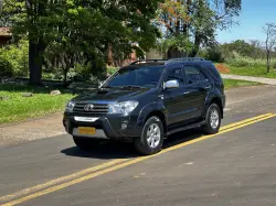 TOYOTA Hilux SW4 3.0 16V 4P SRV 4X4 7 LUGARES TURBO DIESEL AUTOMTICO