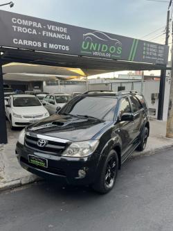 TOYOTA Hilux SW4 3.0 16V 4P 4X4 SRV TURBO DIESEL