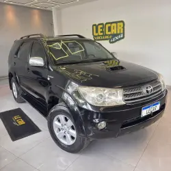 TOYOTA Hilux SW4 3.0 16V 4P SRV 4X4 7 LUGARES TURBO DIESEL AUTOM�TICO