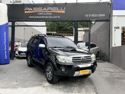 TOYOTA Hilux SW4 3.0 16V 4P SRV 4X4 7 LUGARES TURBO DIESEL AUTOMÁTICO
