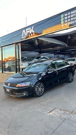 VOLKSWAGEN Jetta 2.0 4P TSI HIGHLINE 200 CV AUTOM�TICO