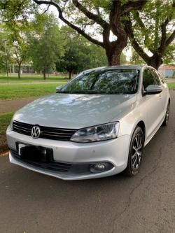 VOLKSWAGEN Jetta 2.0 4P FLEX CONFORTLINE TIPTRONIC AUTOMÁTICO VOLKSWAGEN Jetta 2.0 4P FLEX CONFORTLINE TIPTRONIC AUTOMÁTICO