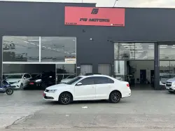 VOLKSWAGEN Jetta 2.0 4P FLEX CONFORTLINE TIPTRONIC AUTOMÁTICO VOLKSWAGEN Jetta 2.0 4P FLEX CONFORTLINE TIPTRONIC AUTOMÁTICO