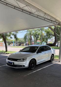 VOLKSWAGEN Jetta 2.0 4P FLEX COMFORTLINE TIPTRONIC AUTOM�TICO