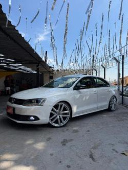 VOLKSWAGEN Jetta 2.0 4P COMFORTLINE FLEX