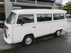 VOLKSWAGEN Kombi 1.4 FLEX STD 9 LUGARES