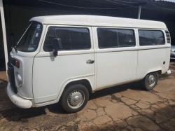 VOLKSWAGEN Kombi 1.4 FLEX STD 9 LUGARES