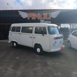 VOLKSWAGEN Kombi 1.6 STD 9 LUGARES