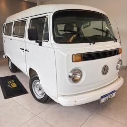VOLKSWAGEN Kombi 1.6 3P STD MI ESCOLAR
