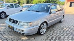 VOLKSWAGEN Passat 2.0 4P GL