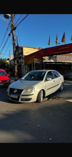 VOLKSWAGEN Polo Sedan 1.6 4P FLEX