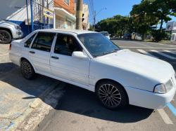 VOLKSWAGEN Santana 1.8 MI 4P