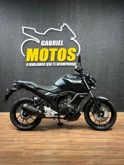YAMAHA FZ 15 Fazer ABS