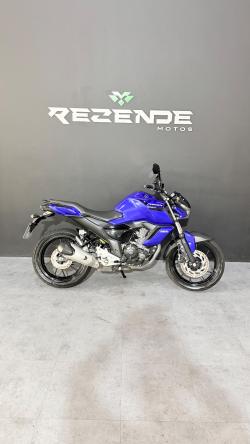 YAMAHA FZ 15 Fazer ABS