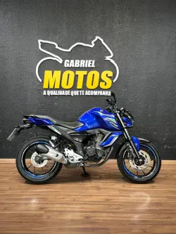 YAMAHA FZ 15 Fazer ABS