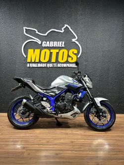 YAMAHA MT-03 300 ABS YAMAHA MT-03 300 ABS