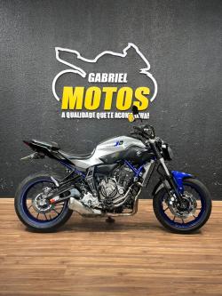 YAMAHA MT-07 700 ABS