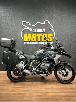 BMW R 1250 GS TRIPLE BLACK