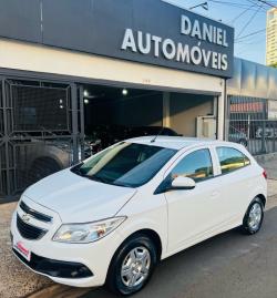 CHEVROLET Onix Hatch 1.0 4P FLEX LT