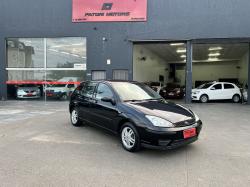 FORD Focus Hatch 2.0 16V 4P GHIA FLEX