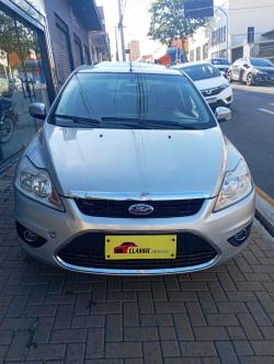 FORD Focus Hatch 2.0 16V 4P GHIA AUTOMTICO