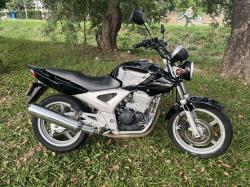 HONDA CB 250 F Twister 