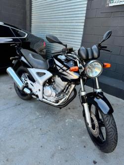 HONDA CB 250 F Twister 