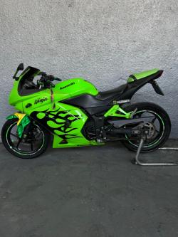 KAWASAKI Ninja 250 R