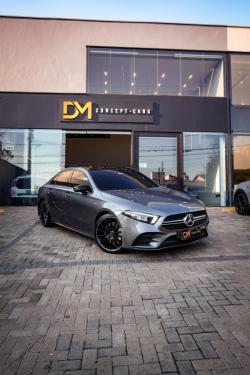 MERCEDES-BENZ A 35 AMG Sedan 2.0 16V 4P CGI 4MATIC 7G-TRONIC DCT AUTOMTICO
