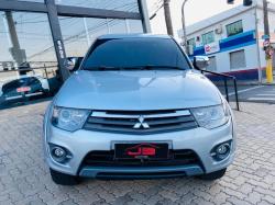 MITSUBISHI L 200 Triton 