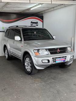 MITSUBISHI Pajero 3.2 16V 4P 4X4 7 LUGARES HPE TURBO DIESEL INTERCOOLER AUTOMTICO