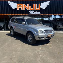 MITSUBISHI Pajero 3.2 16V 4P 4X4 7 LUGARES HPE TURBO DIESEL INTERCOOLER AUTOMTICO