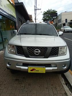 NISSAN Frontier 2.5 4X4 LE CABINE DUPLA TURBO DIESEL AUTOMTICO