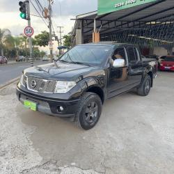 NISSAN Frontier 2.5 SEL 4X4 TURBO DIESEL CABINE DUPLA AUTOMTICO
