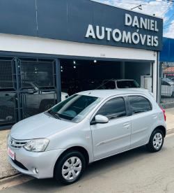 TOYOTA Etios Hatch 1.5 16V 4P FLEX XS