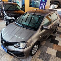 TOYOTA Etios Hatch 1.3 16V 4P FLEX X AUTOMTICO