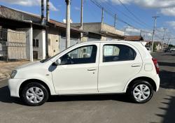 TOYOTA Etios Hatch 1.3 16V 4P FLEX X