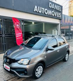 TOYOTA Etios Hatch 1.3 16V 4P FLEX X AUTOMTICO