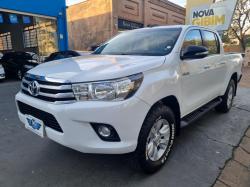 TOYOTA Hilux Caminhonete 2.8 16V 4P SR 4X4 DIESEL CABINE DUPLA AUTOMTICO