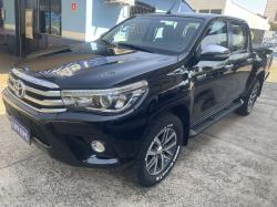 TOYOTA Hilux Caminhonete 2.8 16V SRX 4X4 TURBO DIESEL CABINE DUPLA AUTOMTICO