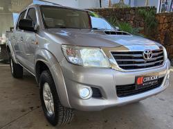 TOYOTA Hilux Caminhonete 3.0 4P SR 4X4 TURBO DIESEL CABINE DUPLA AUTOMTICO