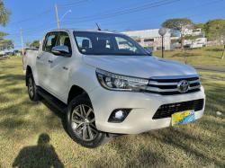 TOYOTA Hilux Caminhonete 2.8 16V SRX 4X4 TURBO DIESEL CABINE DUPLA AUTOMTICO