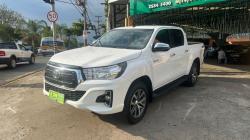 TOYOTA Hilux Caminhonete 2.8 4P 4X4 DIESEL CABINE DUPLA