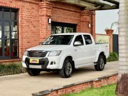 TOYOTA Hilux Caminhonete 2.7 16V 4P SRV FLEX 4X4  CABINE DUPLA AUTOMTICO