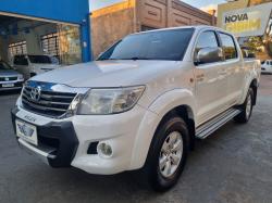 TOYOTA Hilux Caminhonete 2.7 16V 4P SR FLEX CABINE DUPLA AUTOMTICO
