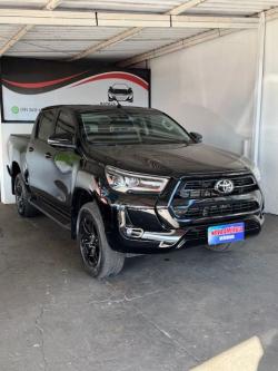 TOYOTA Hilux Caminhonete 2.8 16V SRX 4X4 TURBO DIESEL CABINE DUPLA AUTOMTICO