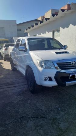 TOYOTA Hilux Caminhonete 2.8 16V SRV 4X4 DIESEL CABINE DUPLA AUTOMTICO