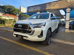 TOYOTA Hilux Caminhonete 2.8 16V SRX 4X4 TURBO DIESEL CABINE DUPLA AUTOMTICO